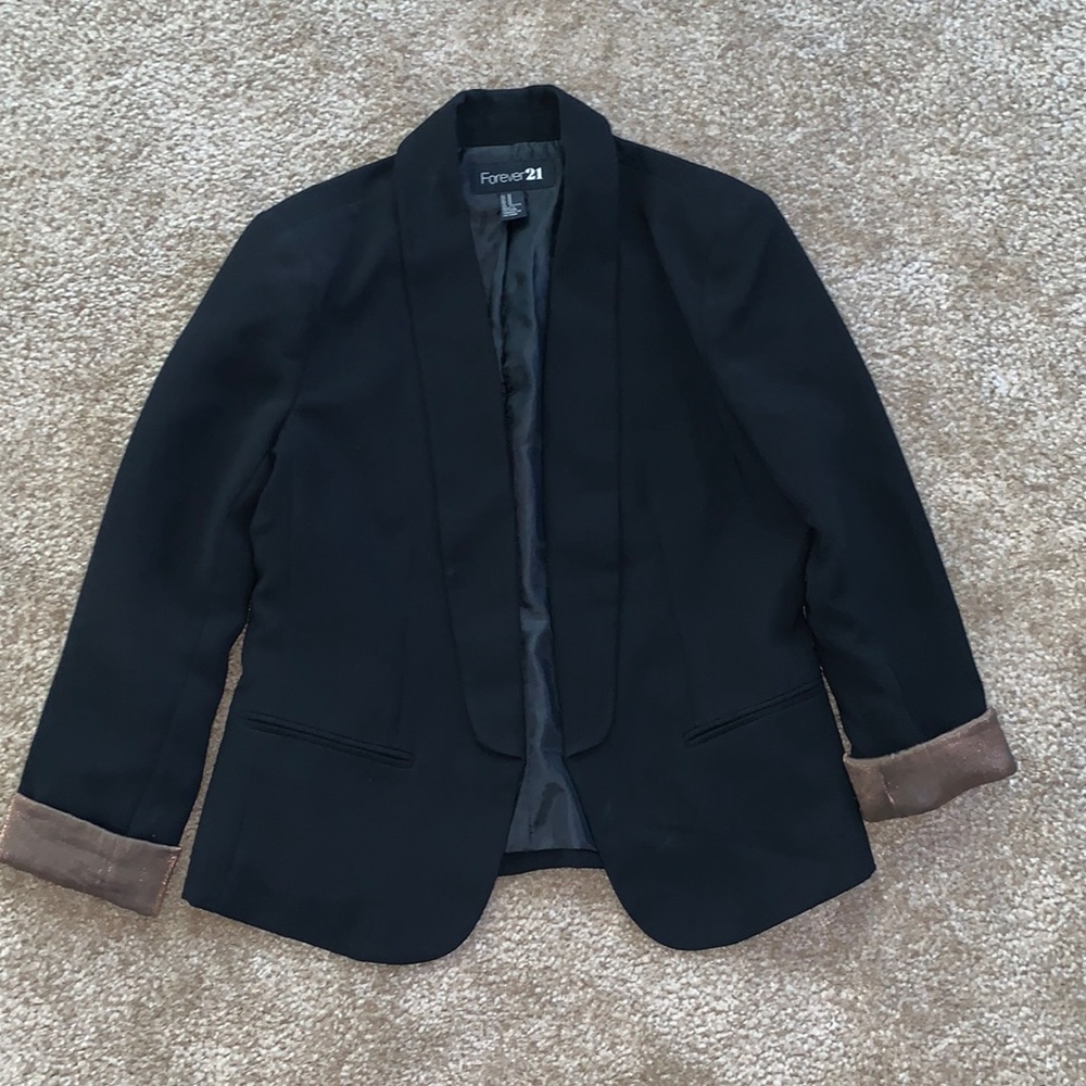 Forever 21 black blazer. Size Medium